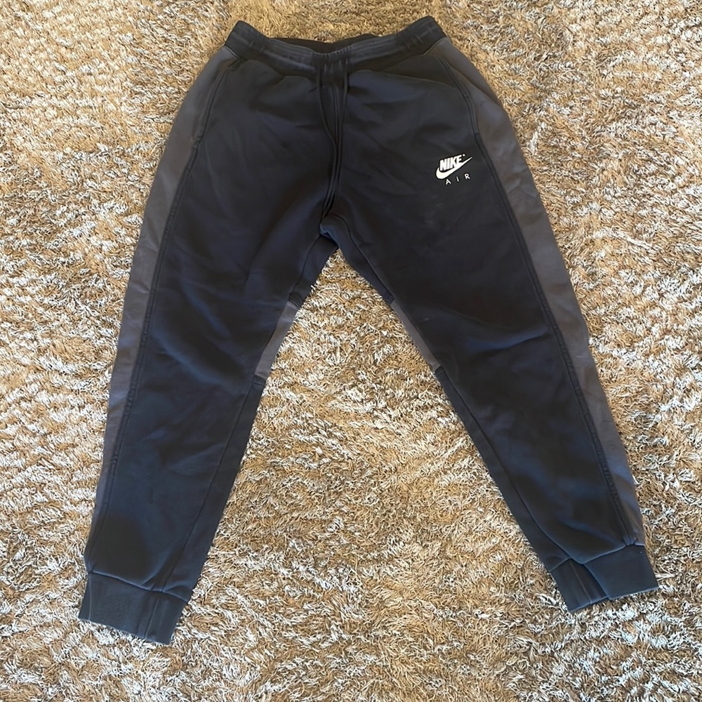 Mens Nike joggers size M